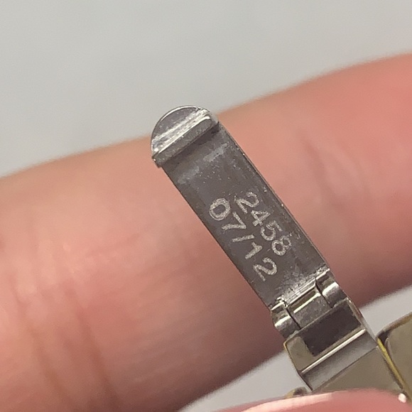 💥SALE💥Authentic Gucci Watch Mother Pearl 6800L🌸 - Picture 15 of 17